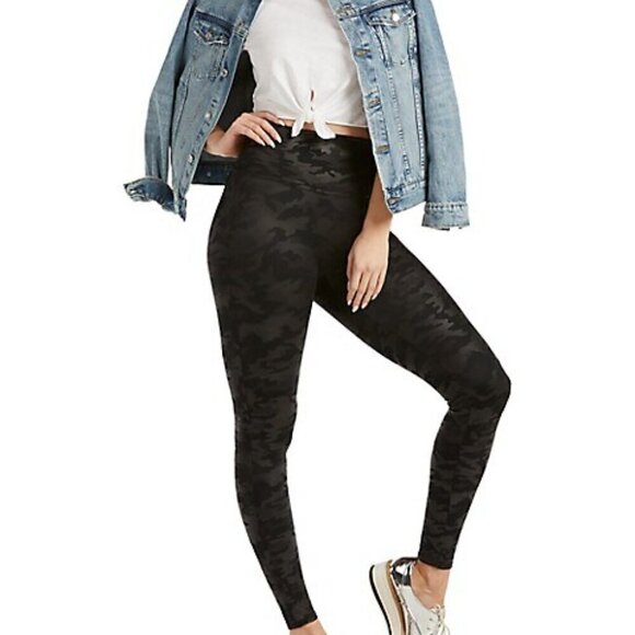 Spanx | Faux Leather Camo Leggings NWOT - Picture 1 of 6